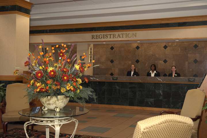 Embassy Suites Greenville Golf Resort & Conference Center Interior photo